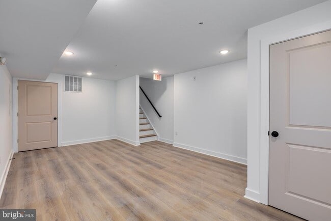 Building Photo - 2234 N Franklin St