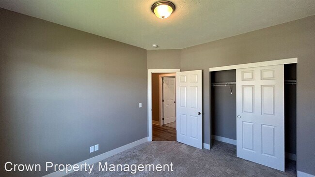 Building Photo - 4 br, 3 bath House - 18506 Olive Circle