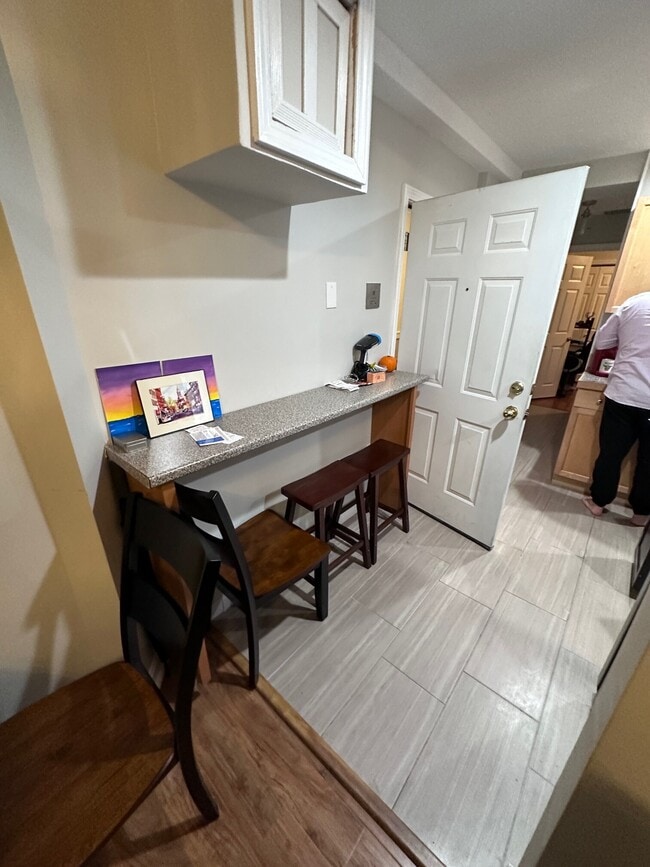 Building Photo - 226 Hanover St