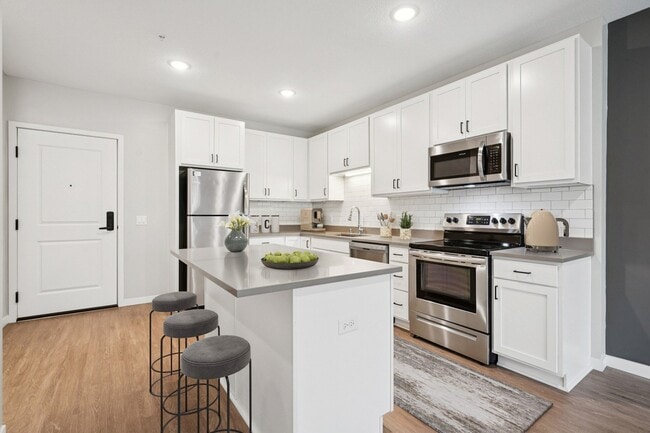 White Bear | 1 Bedroom - The Barnum