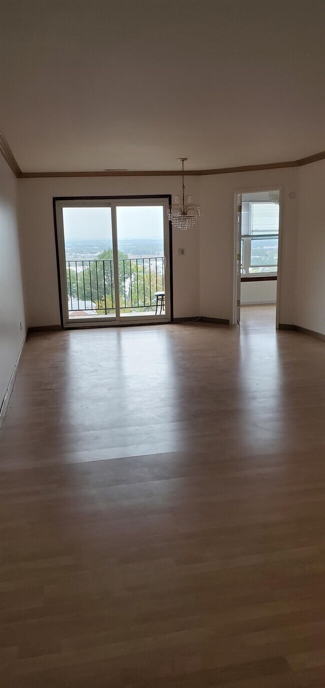 Foto del edificio - 8841 John F. Kennedy Blvd