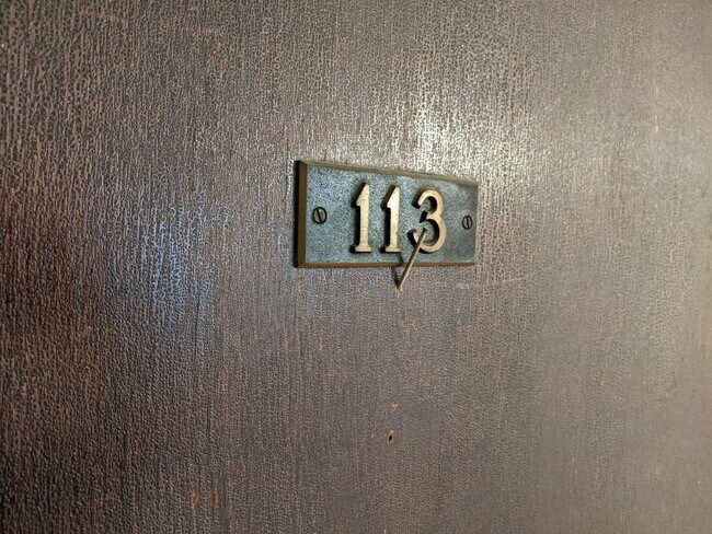 Foto del edificio - 519 W Brompton Ave