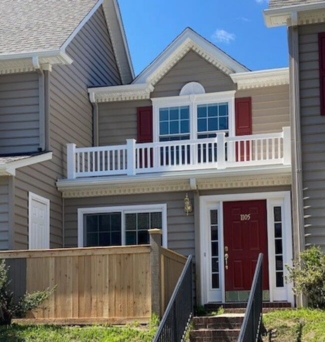 Photo - Available NOW! 2 bedroom condo in Bristol ...