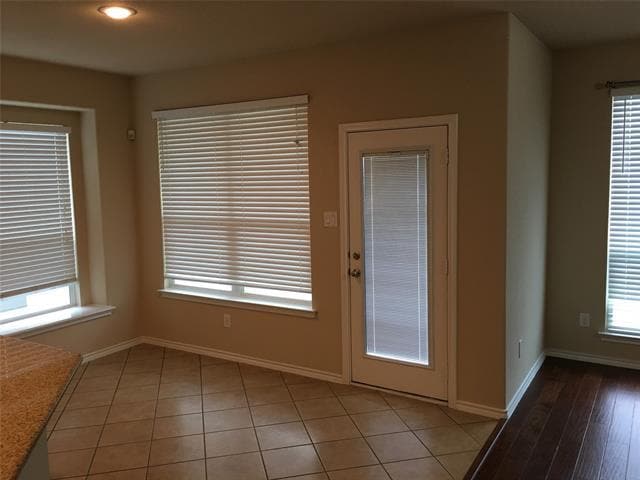 Building Photo - 5040 Cassidy Ln