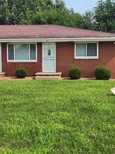 Building Photo - 710 N Swords Ave