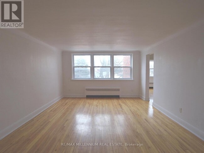 Building Photo - 149 Borden Ave N