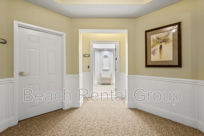 Building Photo - 2180 Waterview Dr