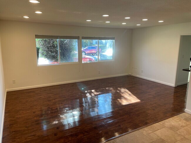 Living area - 3045 E Theresa St