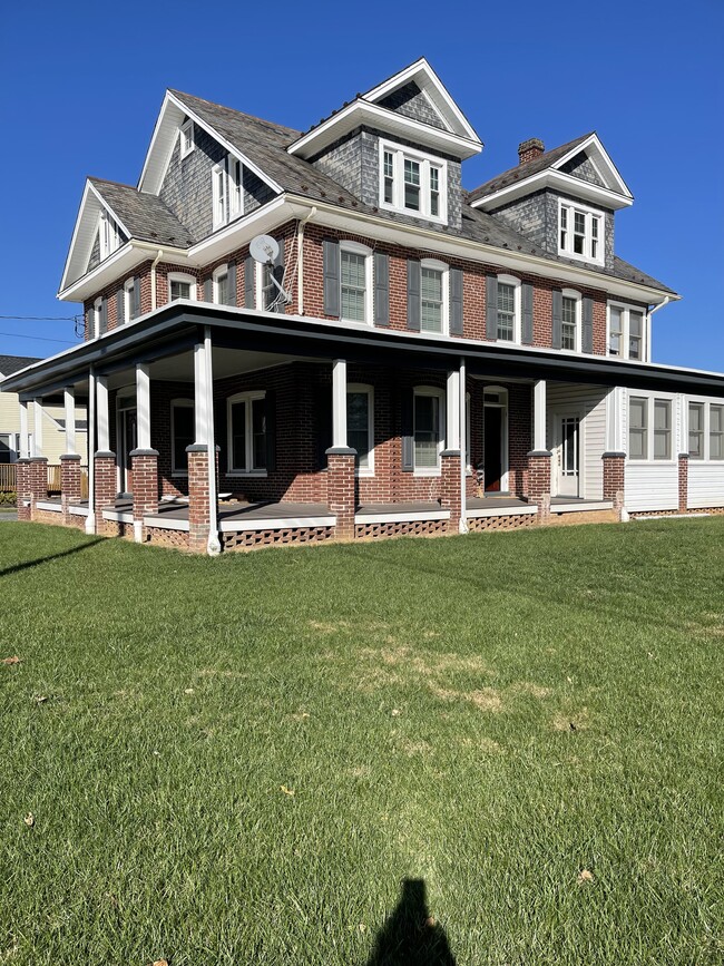 Building Photo - 925 Francis Scott Key Hwy