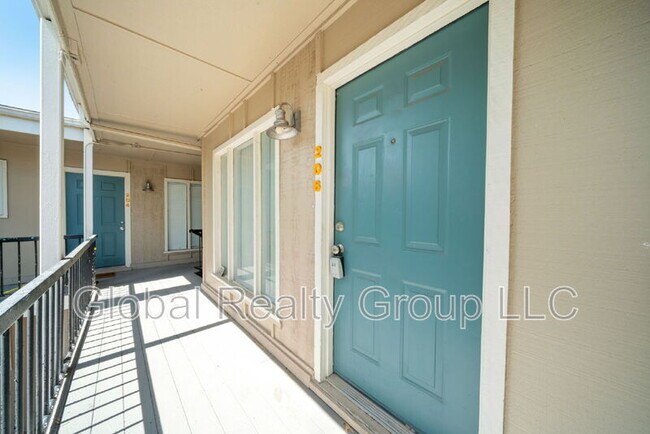 Foto del edificio - 255 E Rampart Dr