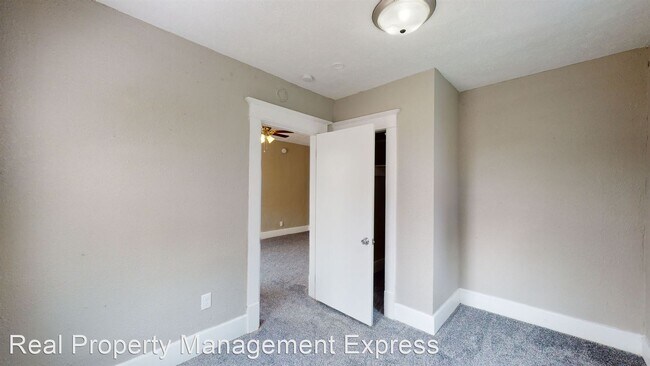 Foto del edificio - 1 br, 1 bath Apartment - 316 E 15th Street...