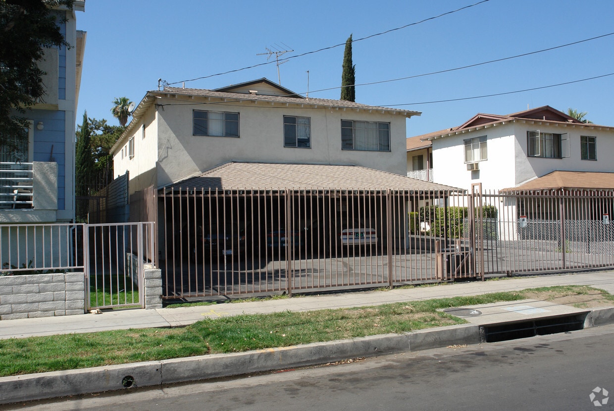 Building Photo - 7911 Willis Ave
