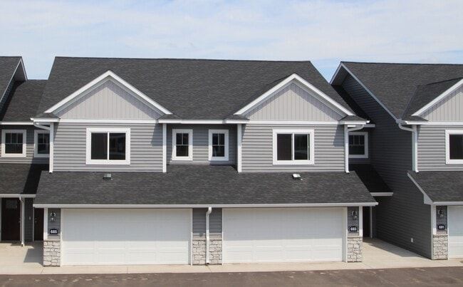 Building Photo - 679 Roberts Road