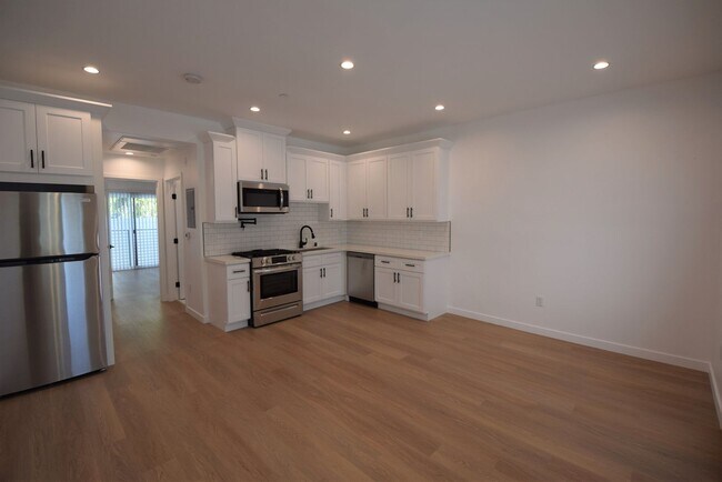 Foto del edificio - 5915 Fair Ave
