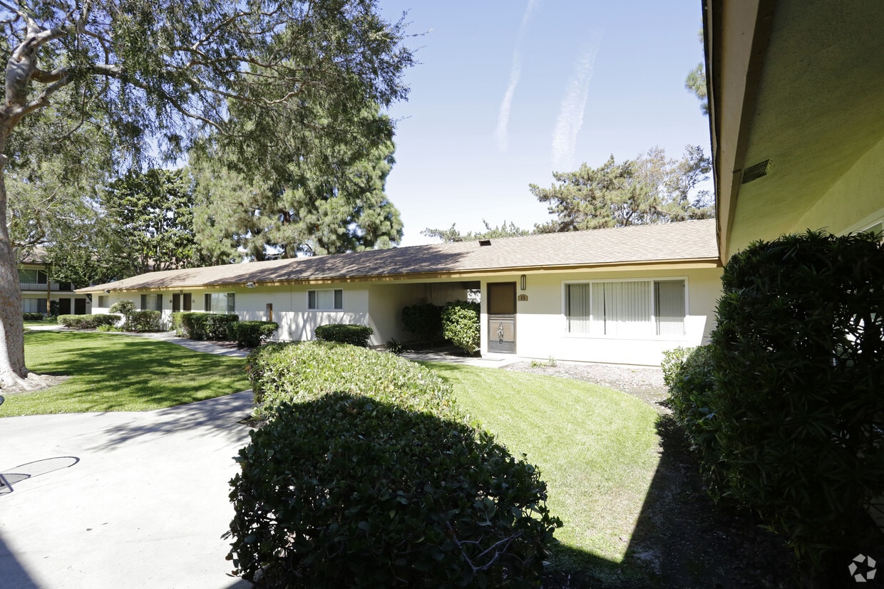 Mt. Vernon Apartments Apartments Garden Grove, CA