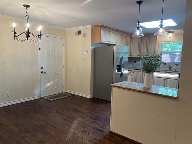 Building Photo - 10449 Royal Club Ln