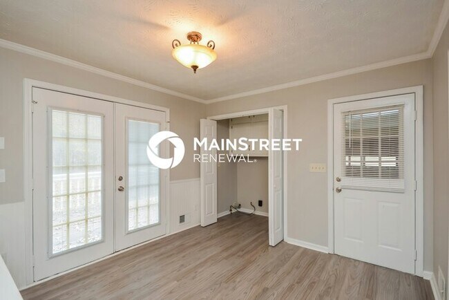 Building Photo - 3 Bedroom Pet-Friendly Home in Conyers, GA...