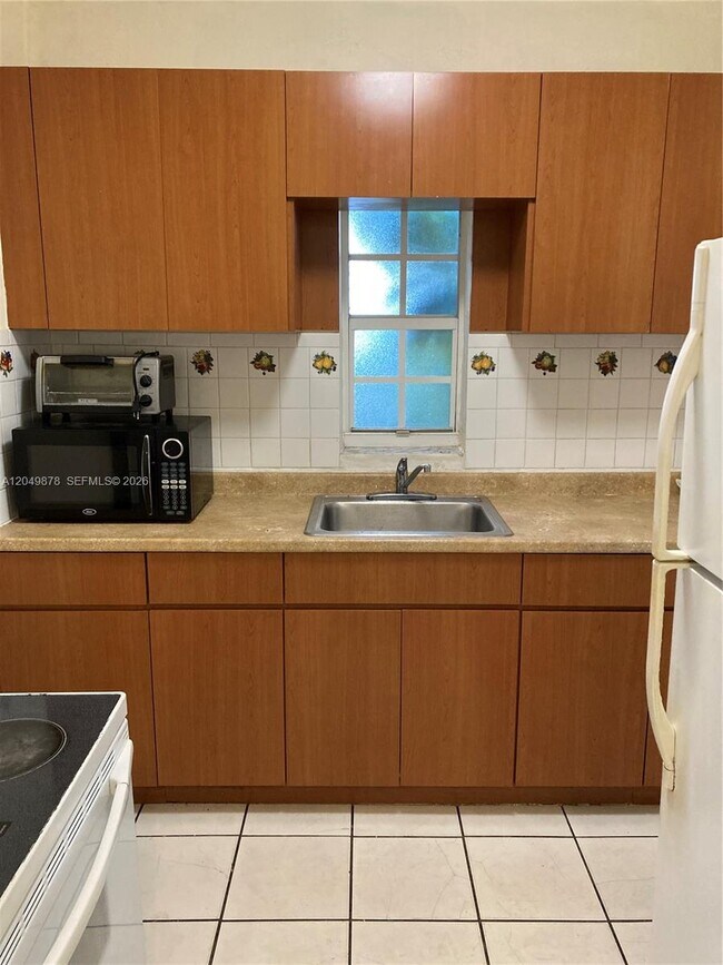 Foto del edificio - 822 SW 31st Ave