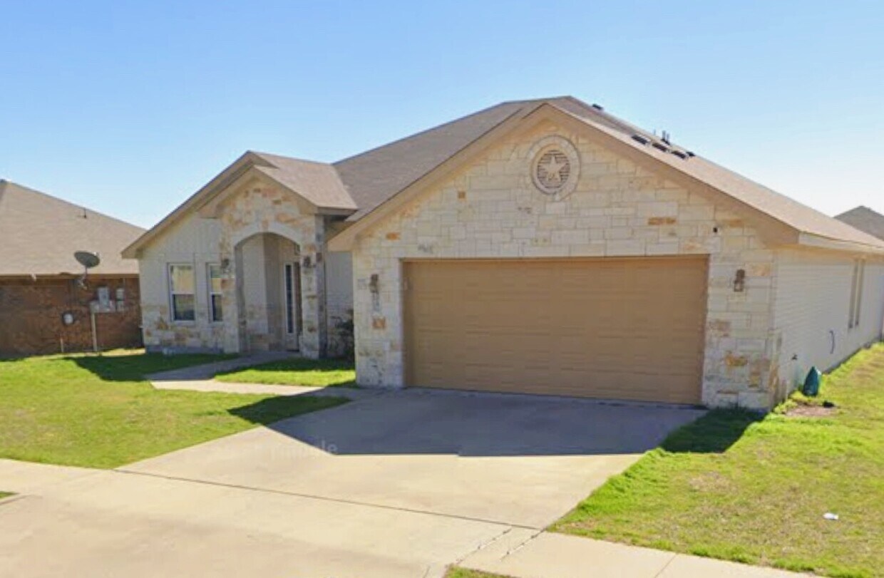 Building Photo - 404 W Little Dipper Dr