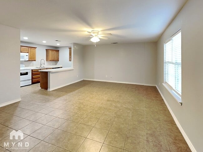 Building Photo - 4892 Masch Branch Rd