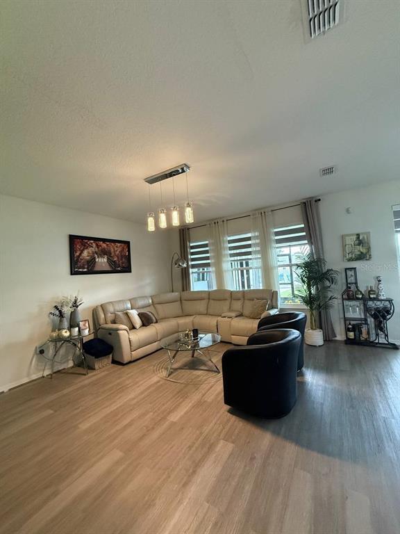Foto del edificio - 2342 Beacon Landing Cir