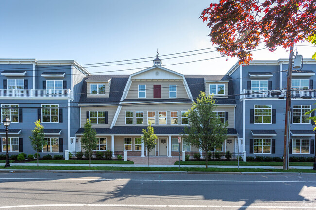 Foto del edificio - Courtyards on Fifth