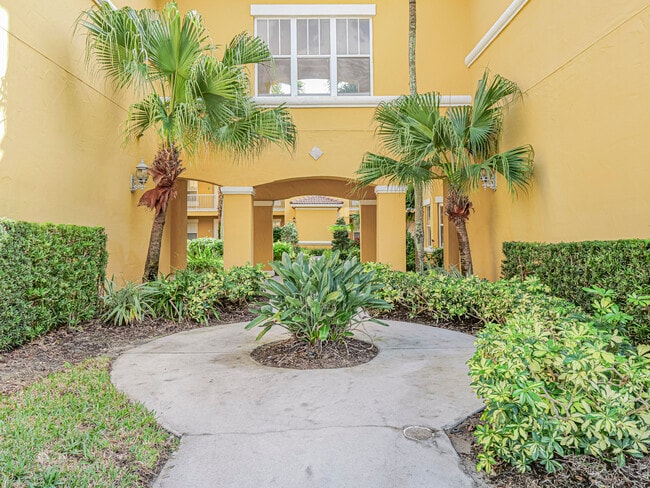 Photo - 5045 Fairways Cir Apartment