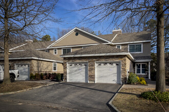 Fairfield Townhouses At Bohemia photo'