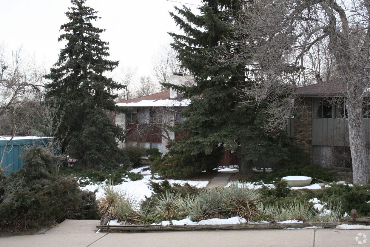 Foto del edificio - 1240 Linden Ave