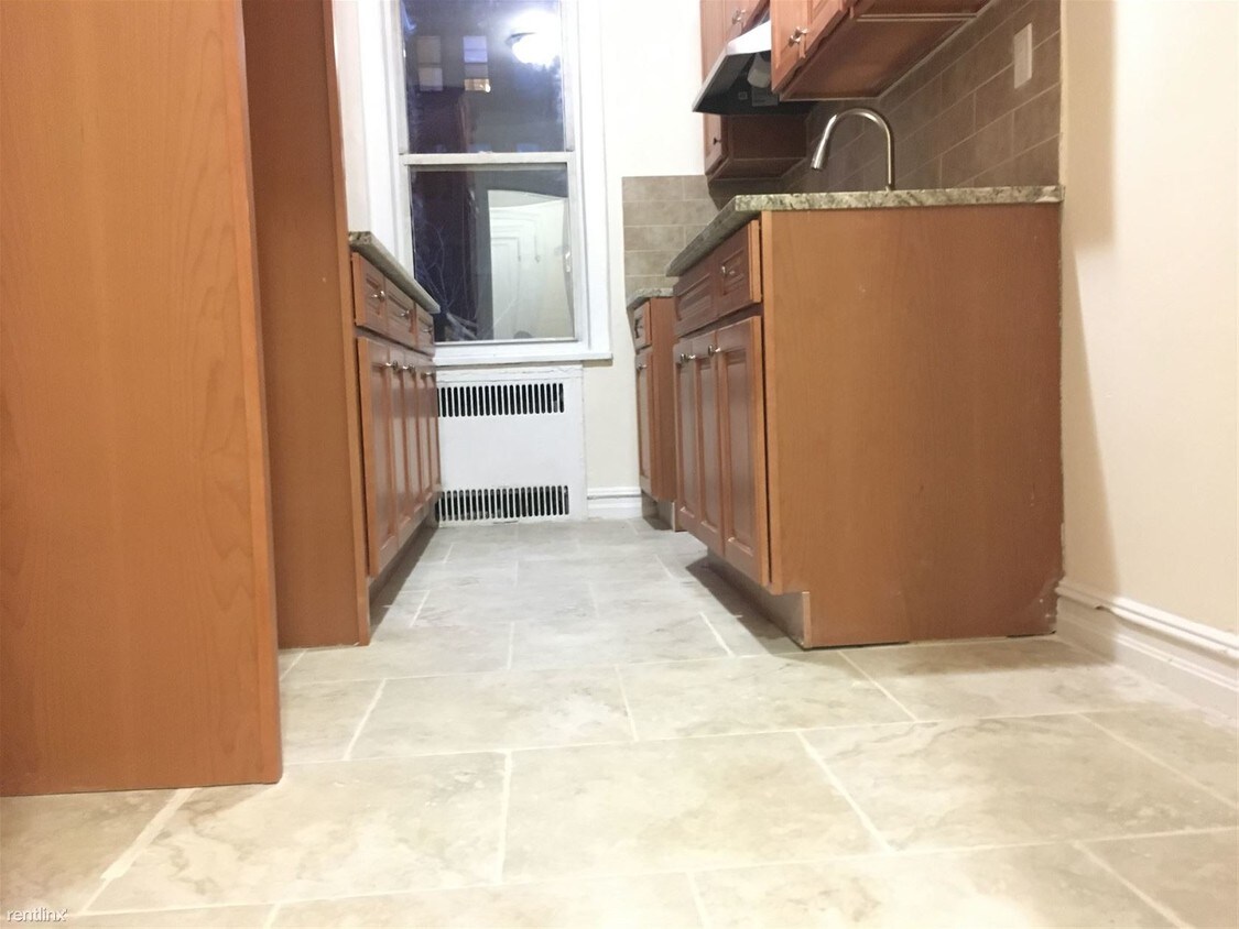 Primary Photo - 1205 Avenue R