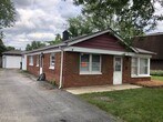 Foto principal - 3 br, 1 bath House - 11649 S Troy Dr