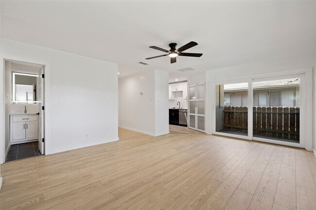 Foto del edificio - 909 Silber Rd