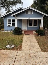 Building Photo - 662 Johnston Ave