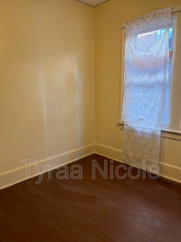 Foto del edificio - 3025 Tuxedo St