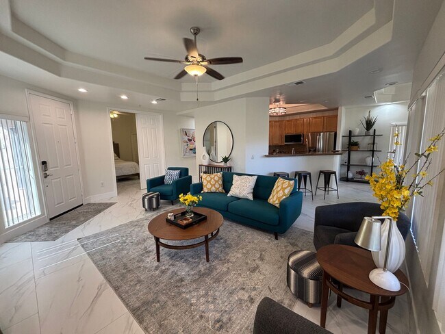 Foto del edificio - Furnished Scottsdale Condo w/2 car garage