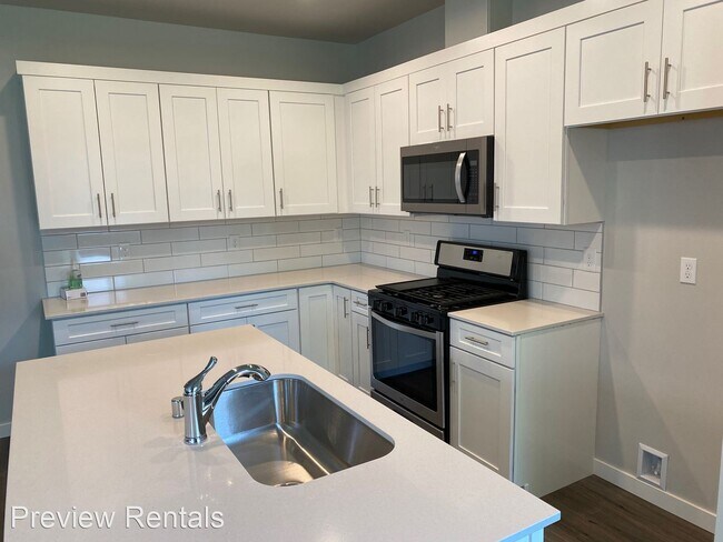 Building Photo - 3 br, 2.5 bath House - 340 North Central S...