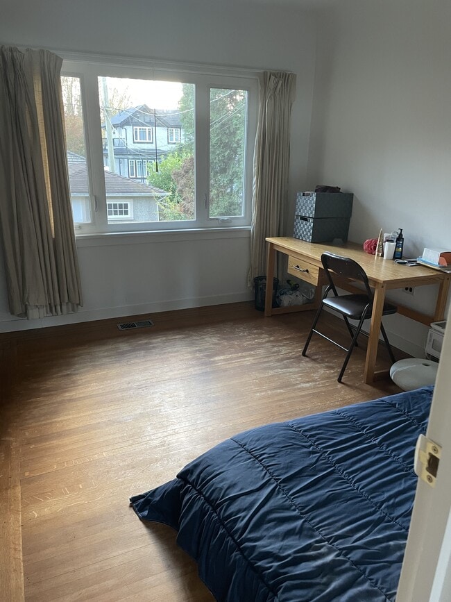 Building Photo - 1842 W 63rd Ave