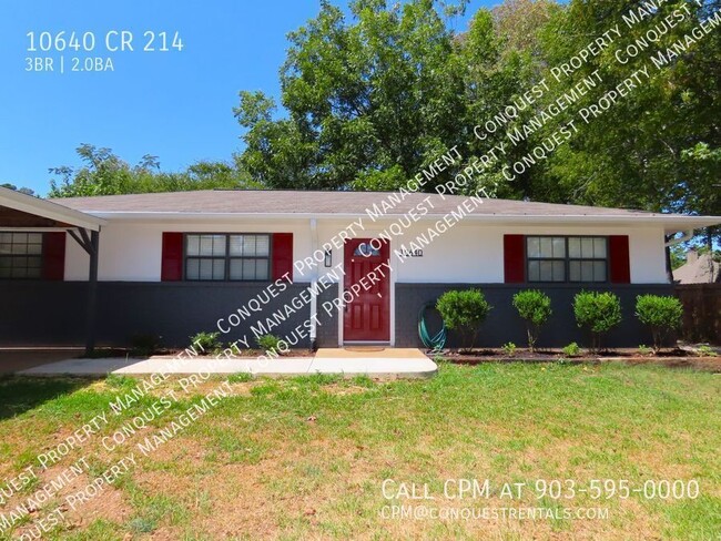 Building Photo - Updated 3 Bedroom, 2 Bath Home w/Fenced Yard!