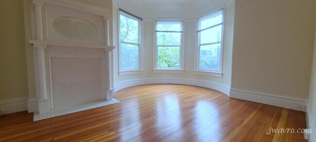 Foto del edificio - 3050 22nd St