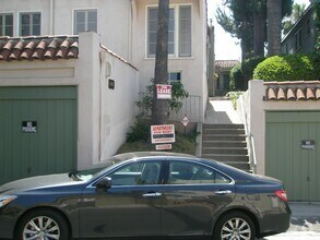Building Photo - 810 Maltman Ave