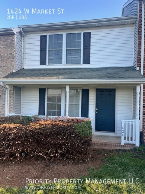 Primary Photo - Modern 2 Bed Townhome with Prime Location ...