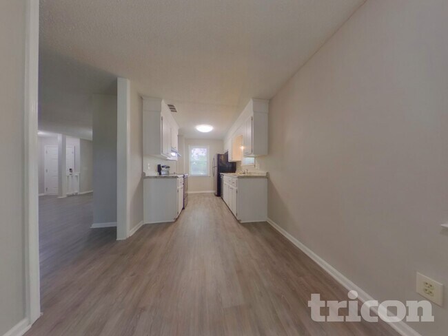 Foto del edificio - 424 Westridge Rd