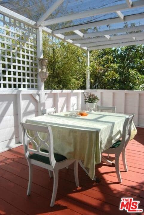 Building Photo - 8318 4th St