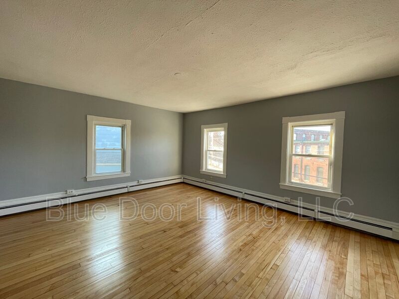 35 Front St, Suncook, NH 03275 House Rental in Suncook, NH