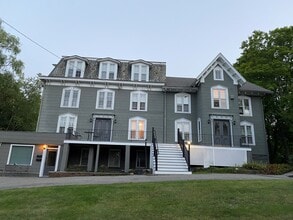 Building Photo - 285 Hudson St