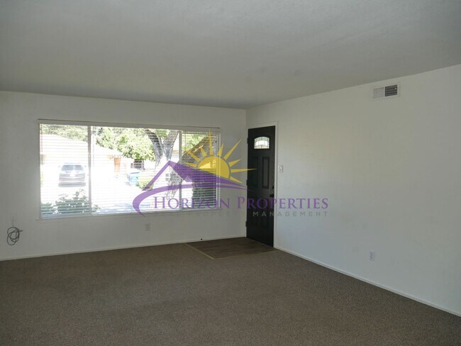 Foto del edificio - 7296 Farm Dale Wy