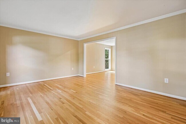 Foto del edificio - 1710 Chesterford Way