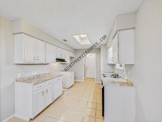 Building Photo - 509 Gamble Rd