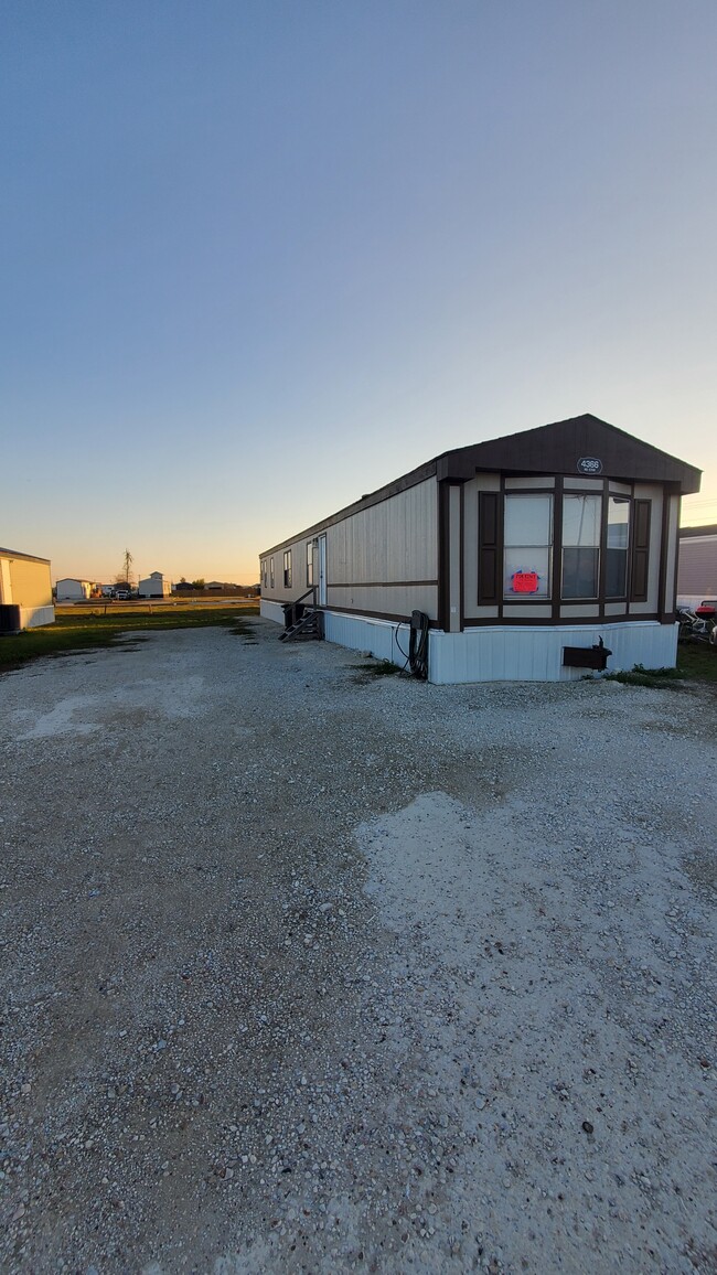 Building Photo - 4366 Rd 5726