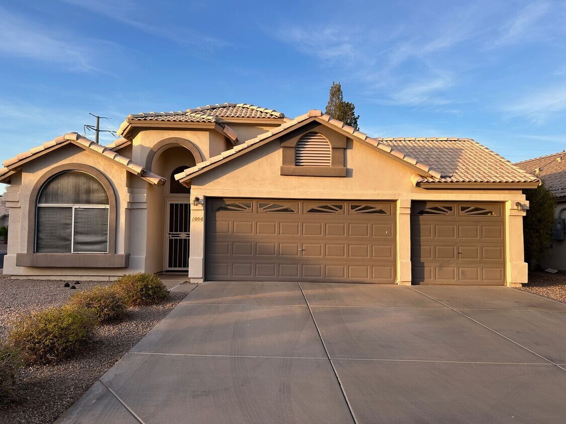 Primary Photo - 4 Bedroom with Pool
